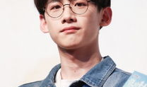 白敬亭直播91,揭秘明星幕后生活，互动狂欢引网友热议